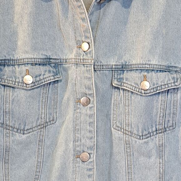 Caution to the Wind Cropped Distressed Frayed Hemline Causal Jacket Size 12 Y2K - Picture 10 of 12